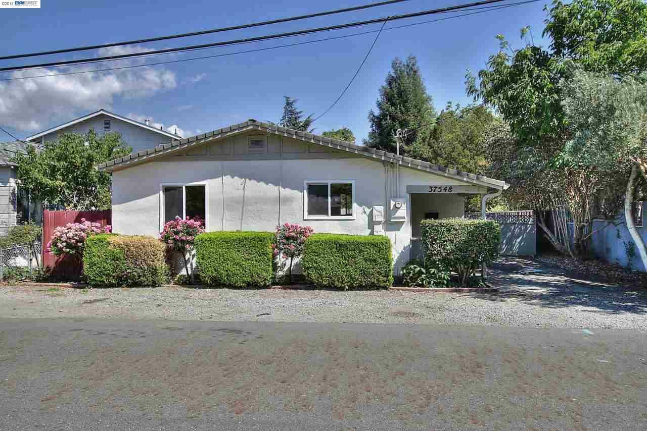 Property Photo:  37548 Sequoia Rd  CA 94536 