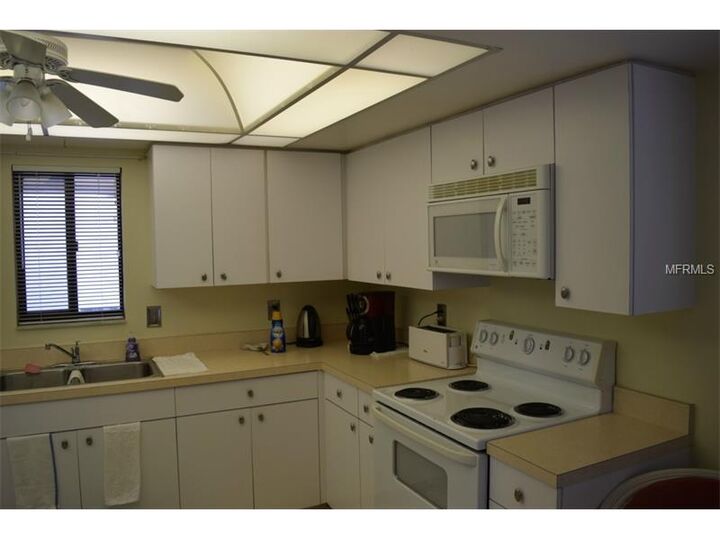 Property Photo: 806 Capri Isles Boulevard 215 FL 34292