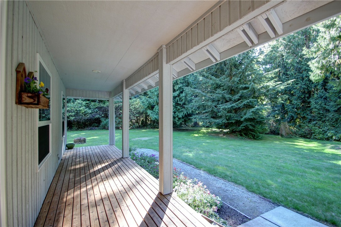 Property Photo:  7426 Silvana Terrace Rd  WA 98292 