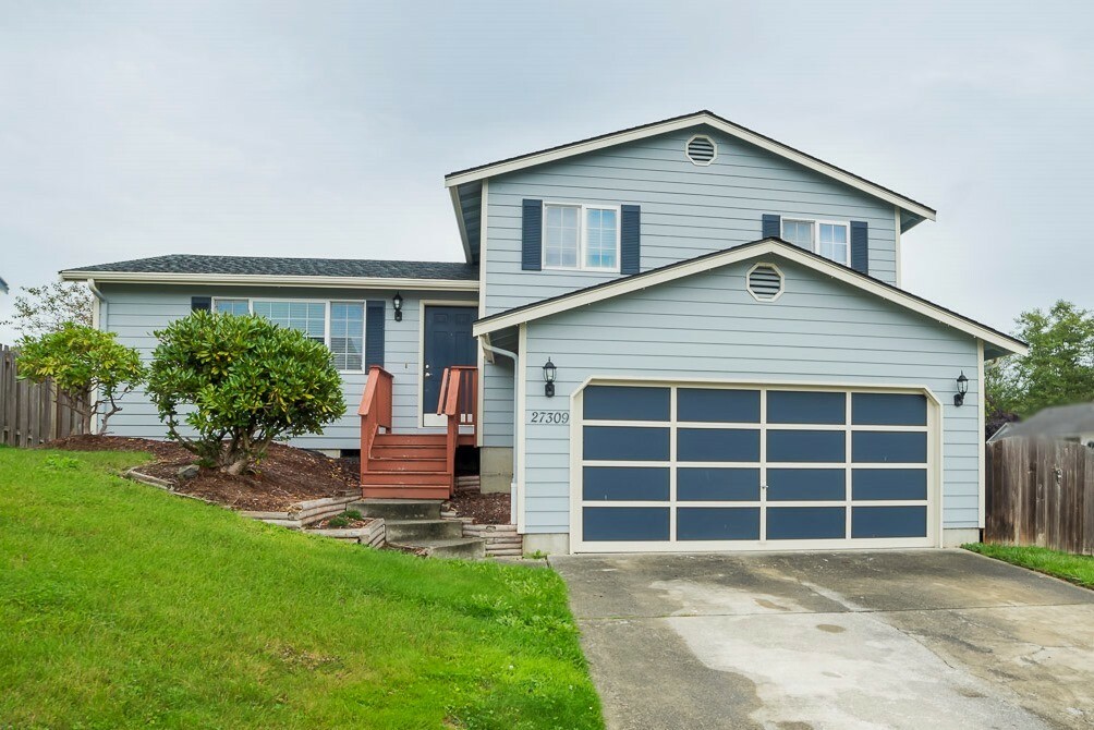 Property Photo:  27309 Country Place NW  WA 98292 