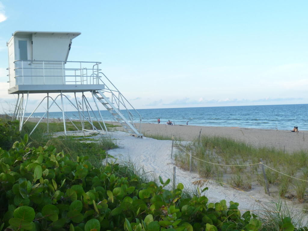 Property Photo:  13525 S Indian River Drive 104  FL 34957 