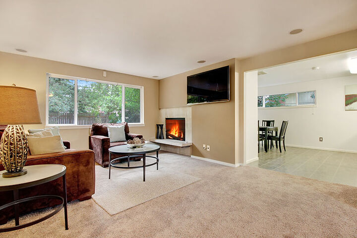 Property Photo:  12247 SE 55th Place  WA 98006 