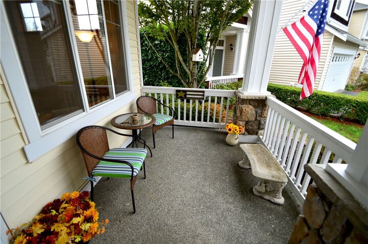 Property Photo: 6102 Thomas Ct SE WA 98092