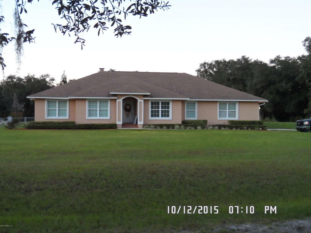 Property Photo:  108 E Camelot Drive  FL 32177 