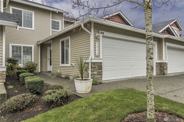 2514 85th Dr NE O2  Lake Stevens WA 98258 photo