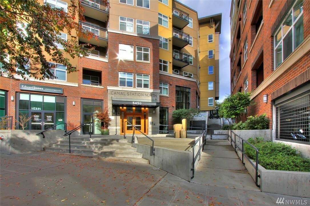 Property Photo:  5450 Leary Ave NW 355  WA 98107 