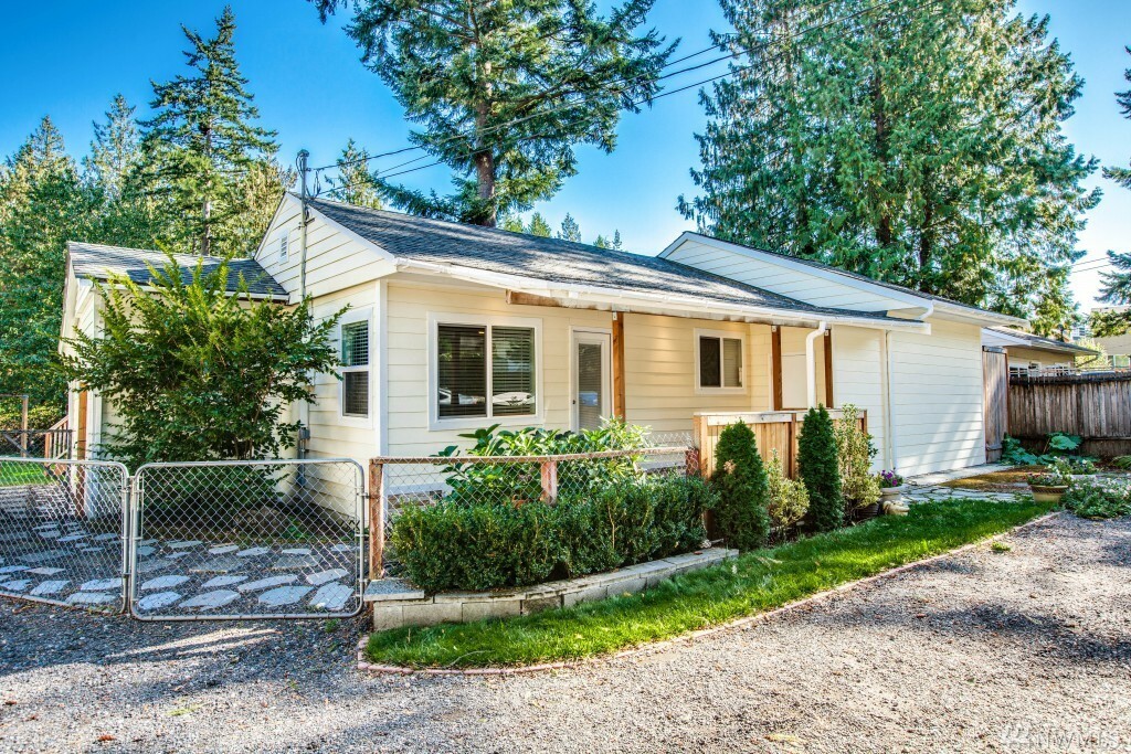 Property Photo: 19411 Damson Rd WA 98036