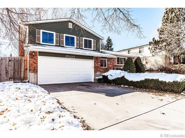 Property Photo:  15132 East Colorado Place  CO 80012 