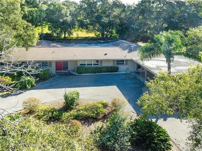 Property Photo: 4065 S Lockwood Ridge Road FL 34231