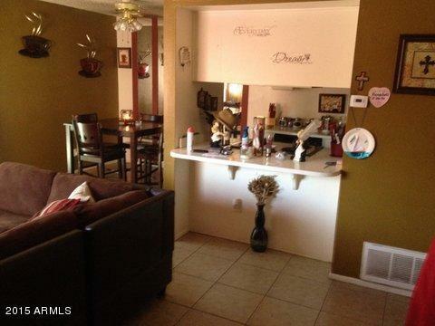 Property Photo:  600 S Dobson Road 40  AZ 85202 