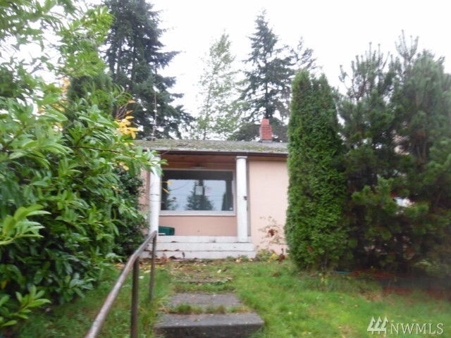 Property Photo:  6101 S Ryan Street  WA 98178 