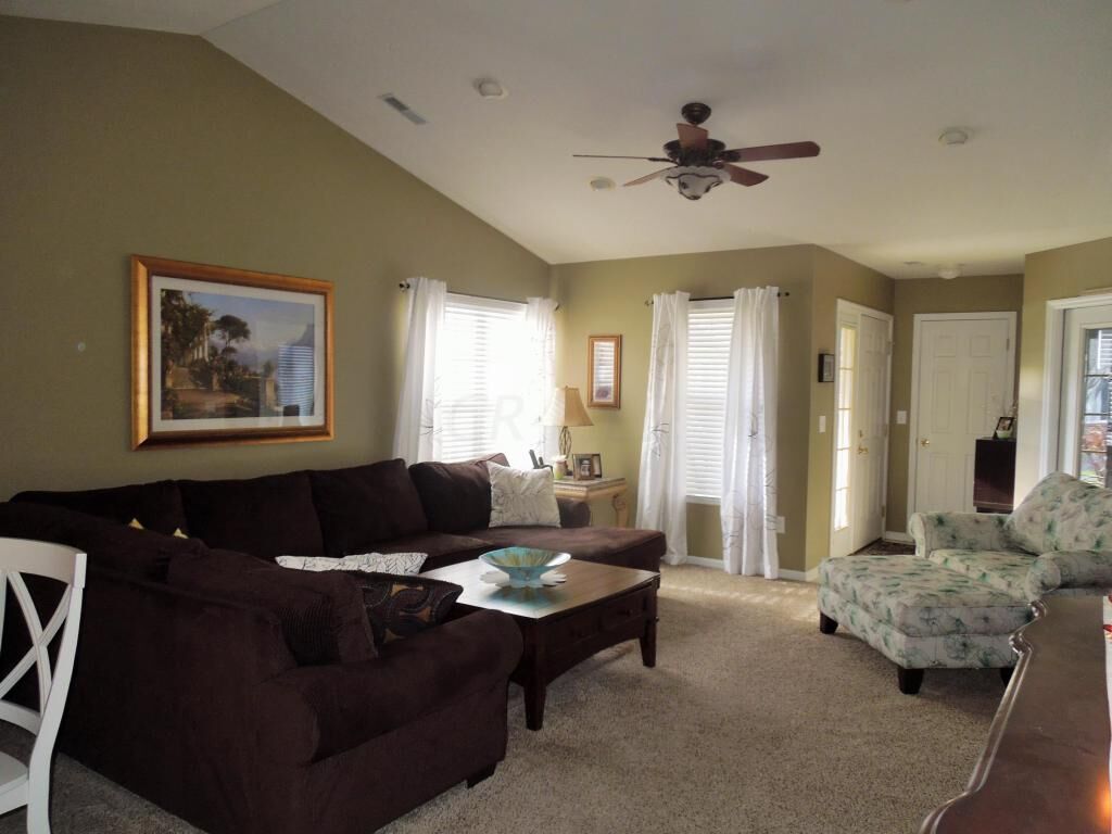 Property Photo:  2084 Running Creek Place  OH 43123