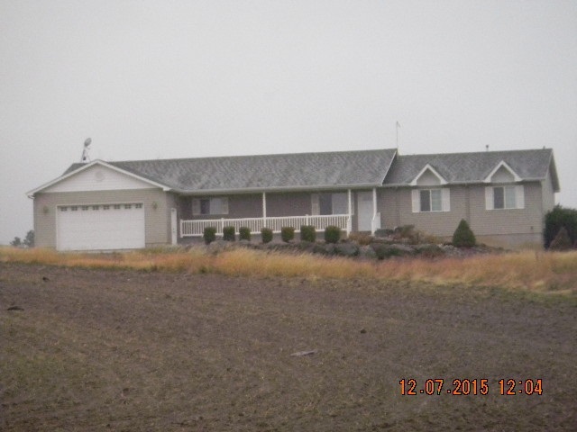 Property Photo:  13512 E Piper Rd  WA 99217 