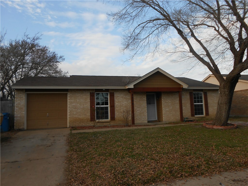 Property Photo: 4208 Keys Drive TX 75056