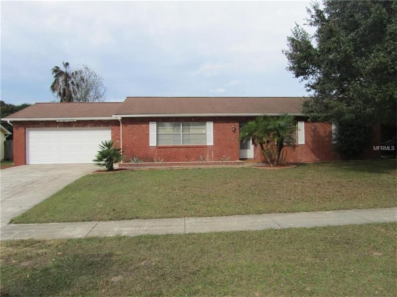 Property Photo: 116 Mary Kay Court FL 33511