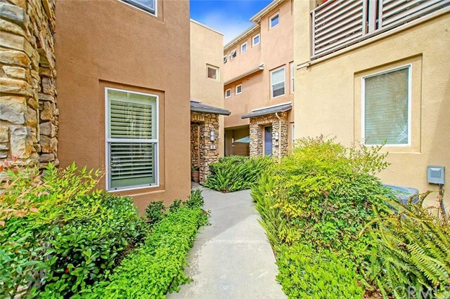 Property Photo:  8 Meridian Drive  CA 92656 