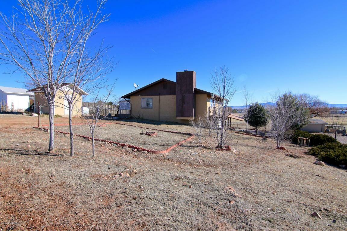 Property Photo:  2415 N Navajo Place  AZ 86323 