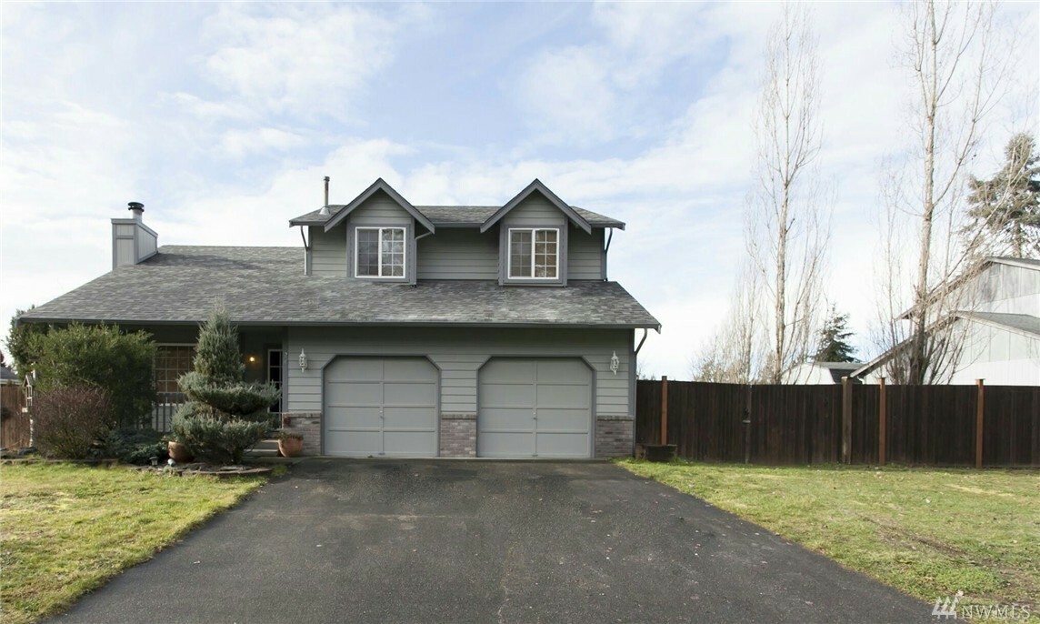 Property Photo:  24114 72nd Ave E  WA 98338 