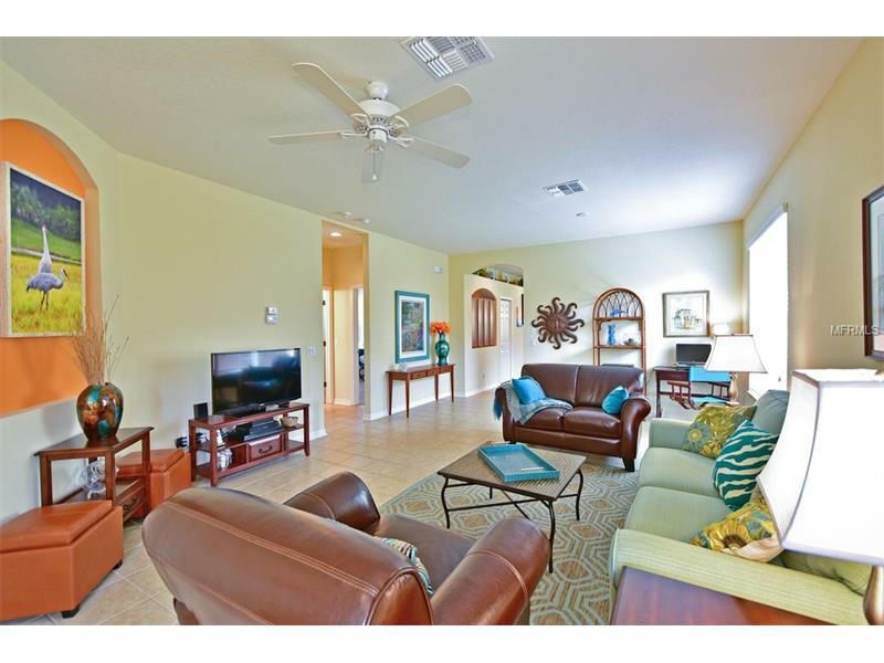 Property Photo: 5826 Oak Mill Terrace FL 34221