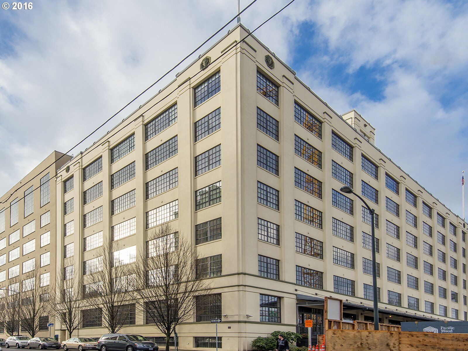 Property Photo: 1400 NW Irving St 525 OR 97209