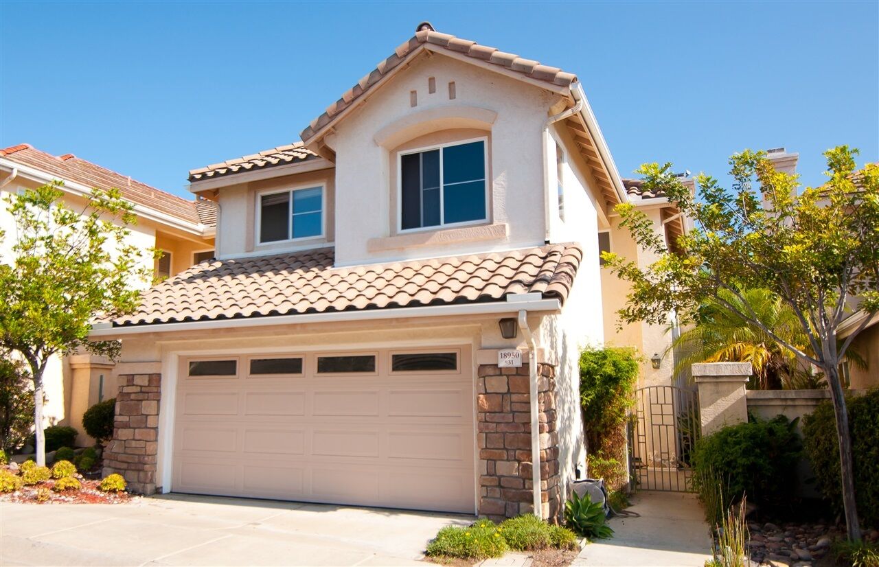 Property Photo:  18950 Caminito Cantilena 31  CA 92128 