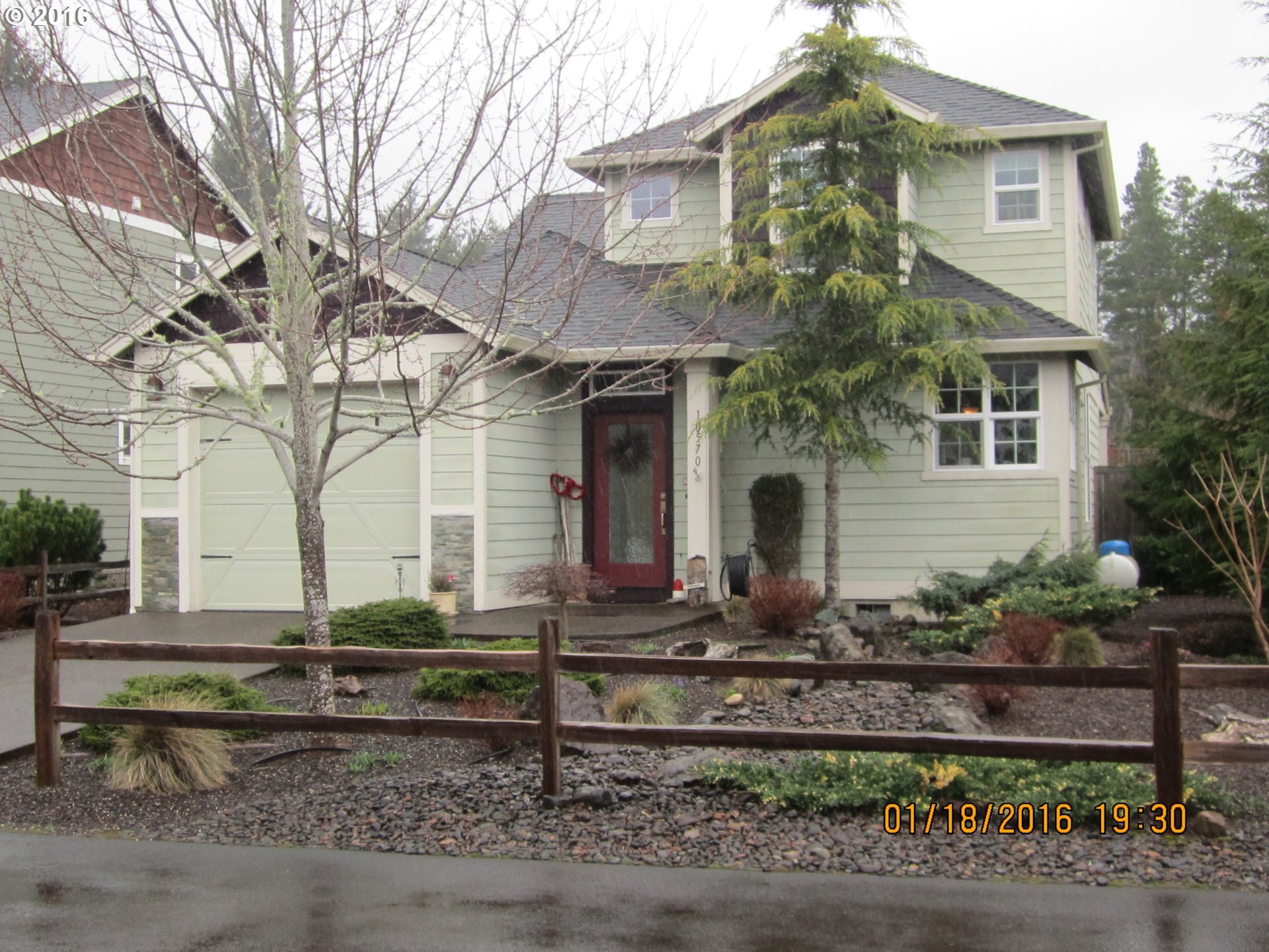 Property Photo: 10570 Meadow Lark Ln OR 97130