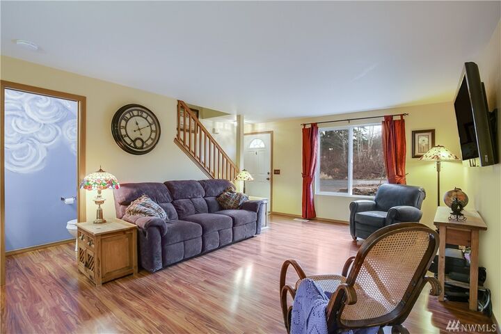 Property Photo: 8827 206 St SE A WA 98296