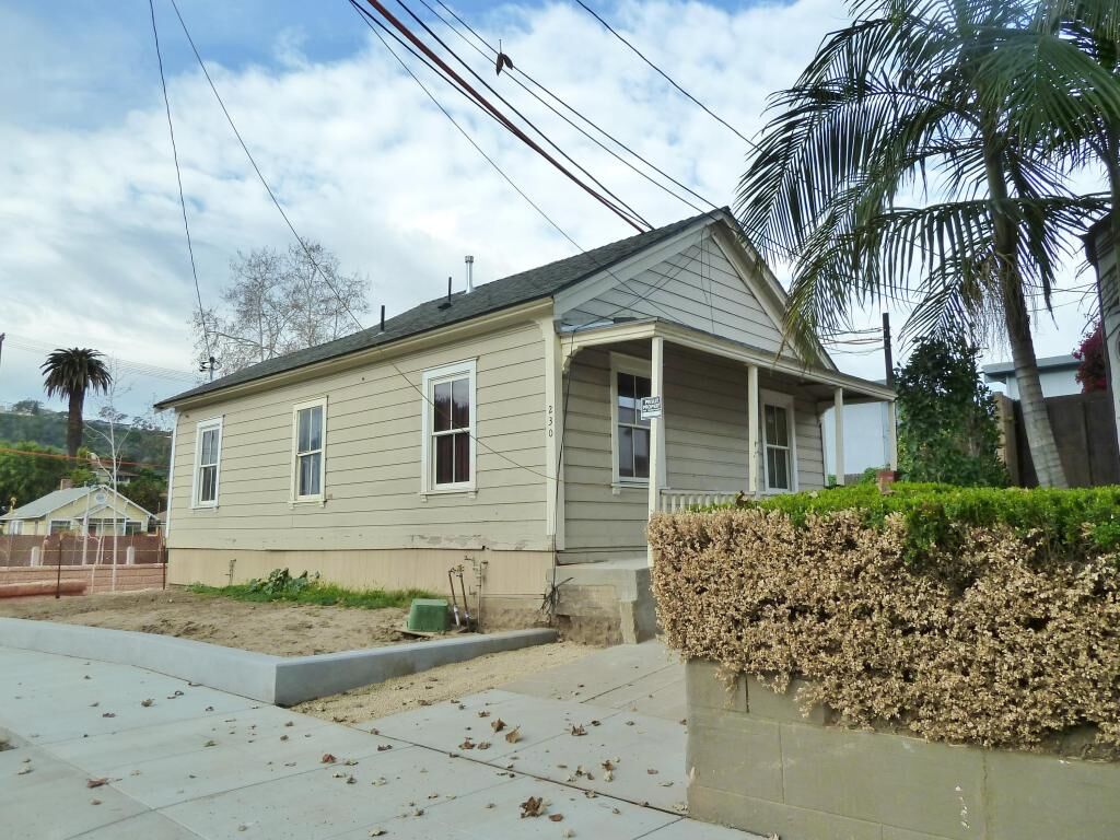 Property Photo: 230 W Cota Street CA 93101