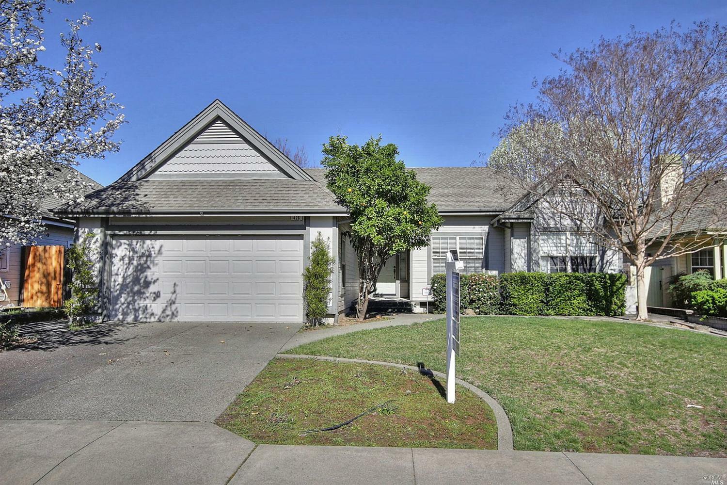 Property Photo:  426 Merlot Drive  CA 95425 