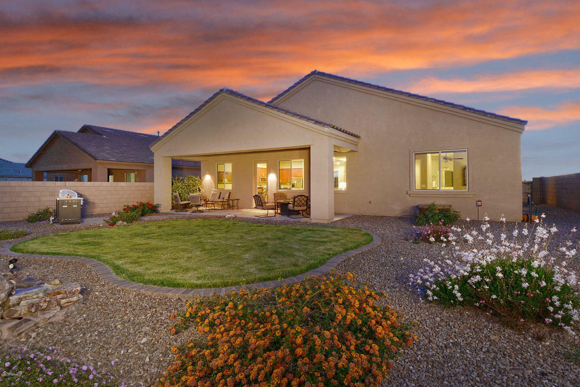 Property Photo: 12612 N Sunrise Shadow Drive AZ 85658