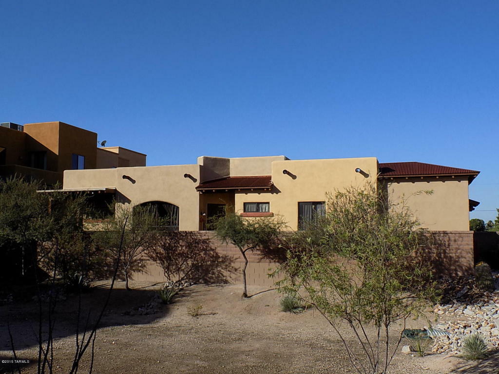 Property Photo:  9565 E Ventaso Circle  AZ 85715 