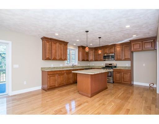 Property Photo: 43 Jacquith Rd MA 01887
