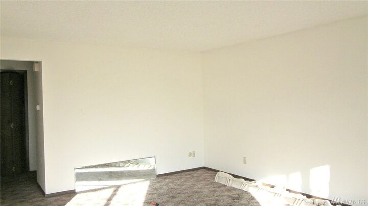 Property Photo: 525 Lebo Blvd G3 WA 98310
