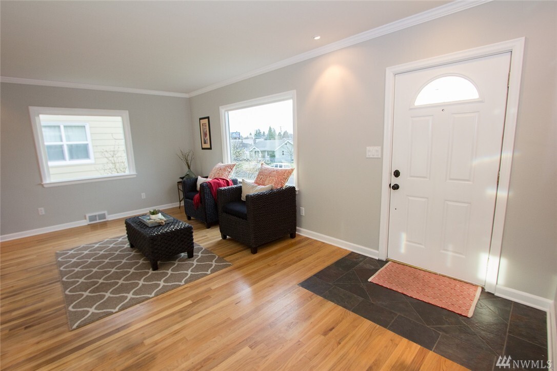 Property Photo: 4517 S Bell St WA 98418