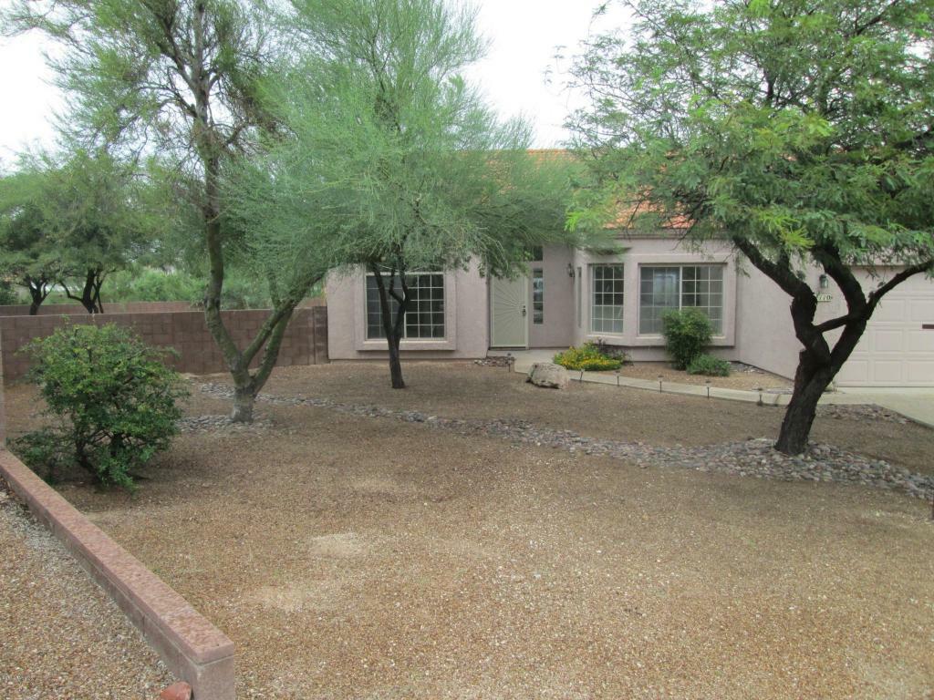 Property Photo:  110 S Chelsea Park Place  AZ 85748 