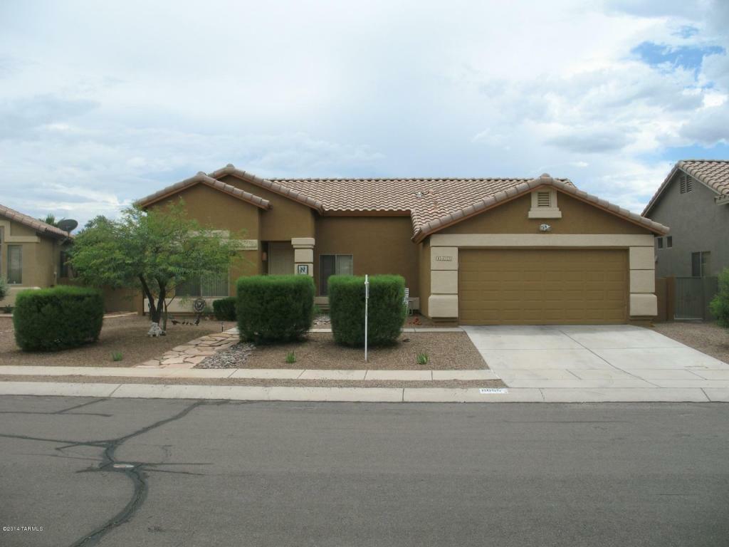 Property Photo: 8655 N Ahwatukee Way AZ 85743