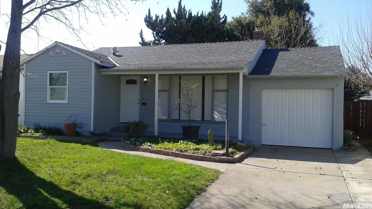 Property Photo:  5672 Johns Drive  CA 95822 