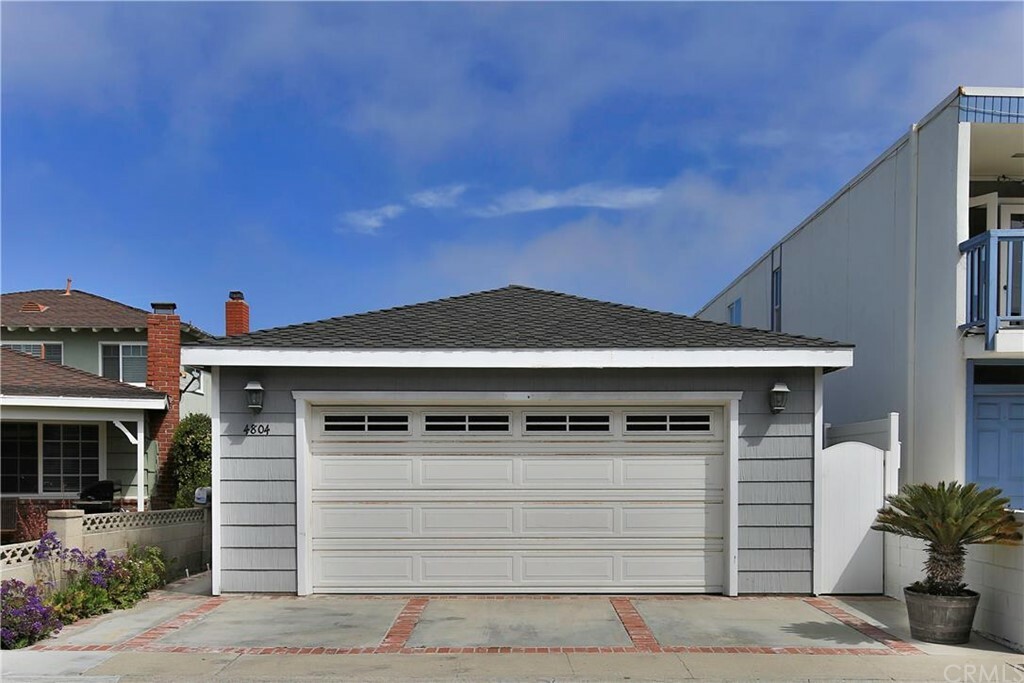 Property Photo:  4804 Neptune Avenue  CA 92663 