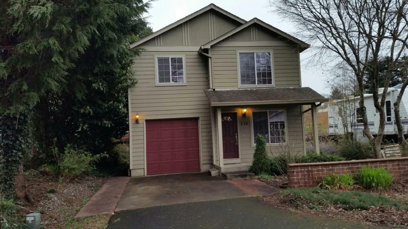Property Photo: 536 SE Port Avenue OR 97367