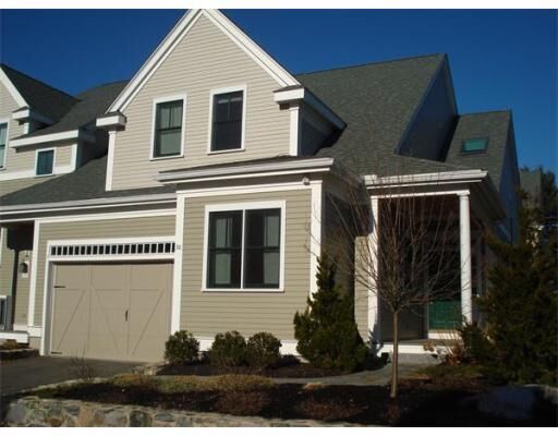 Property Photo:  38 Courtyard Place 38  MA 02420 