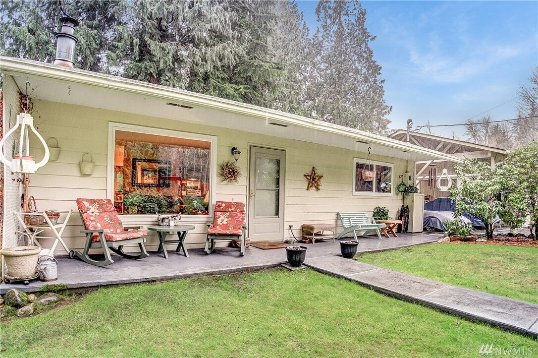 Property Photo:  27310 SE 175th Place  WA 98027 