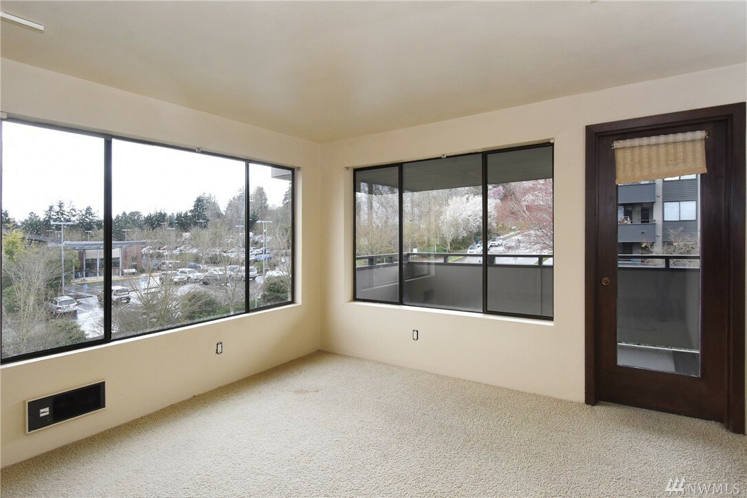 Property Photo:  7001 Sand Point Wy NE C401  WA 98115 