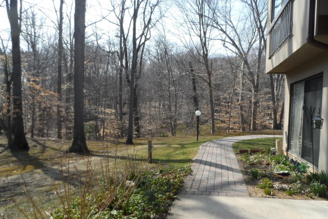 Property Photo:  15 Western Reach  NJ 07701 