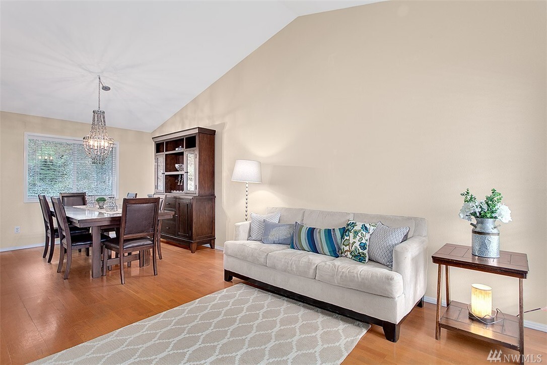 Property Photo:  74 20th Av Ct  WA 98354 