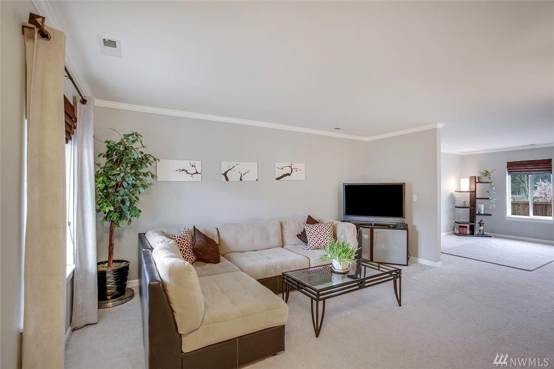 Property Photo: 9609 201st Ct E WA 98338