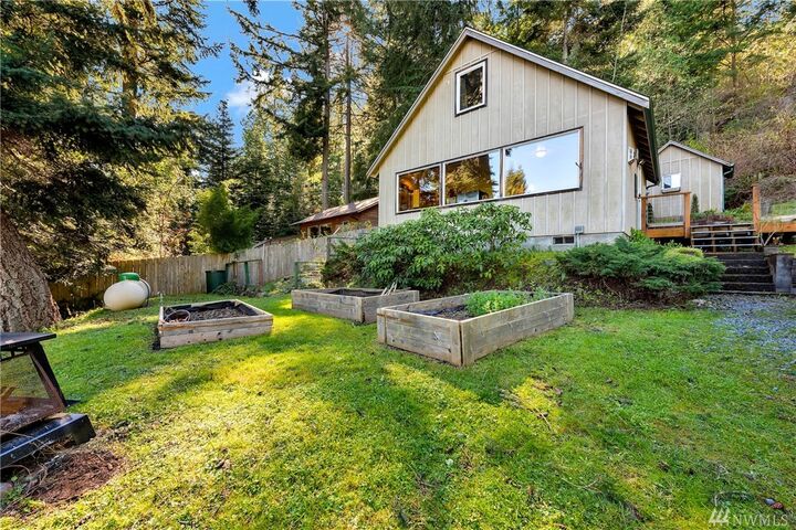 2921 Cedar Ave  Lummi Island WA 98262 photo