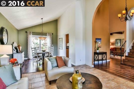 Property Photo: 66 Midhill Rd CA 94553
