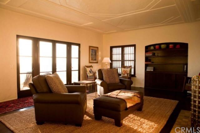 Property Photo: 2444 The Strand CA 90254