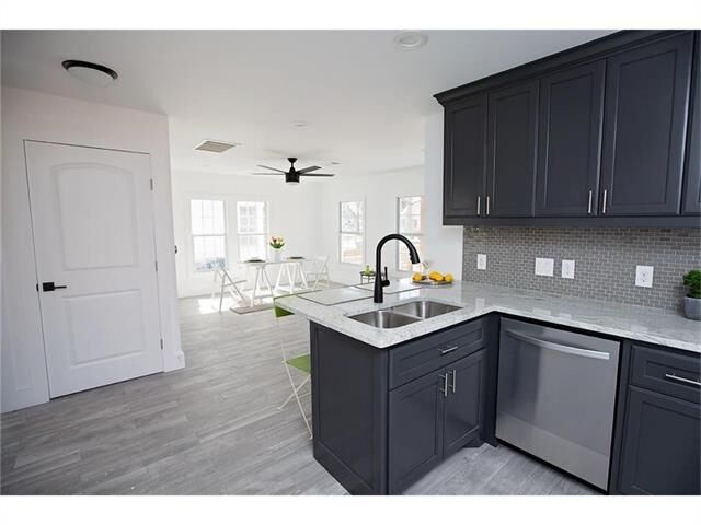 Property Photo:  1119 A & B Gunter Street  TX 78702 