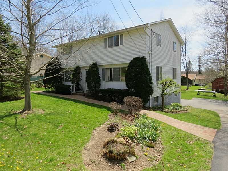 Property Photo: 544 E College Street PA 16335